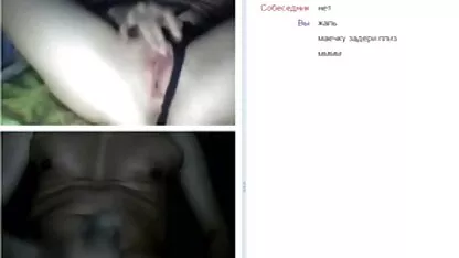 Una bella bruna con grandi seni sarà picchiata da un uomo di migliori film hard colore