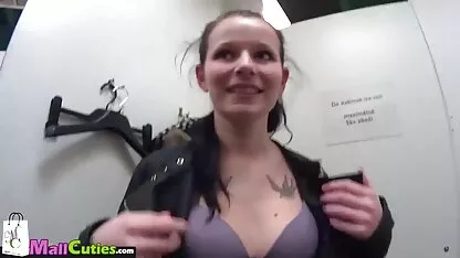 Gli studenti vivono insieme per la i migliori film porno notte e fare sesso