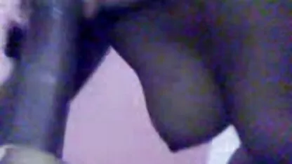 Due lesbiche accarezzando buco e il dito del ragazzo i porno italiani piu belli accanto a loro