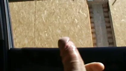Julia sta bei film porno facendo un pompino professionale al cliente durante il massaggio