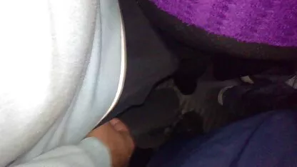 Ragazzo spingendo membro migliori film per adulti attraverso il buco della bellezza del cazzo