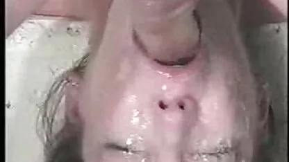 Rigorosa signora, Melissa, sarà fare i migliori video porn l'amore in una vasca idromassaggio