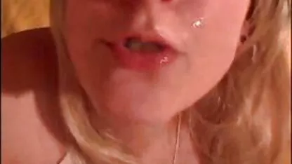 Cagna con grande culo in calze a rete prendere i migliori film porno del mondo ravanello in profondità in Il gola e vero