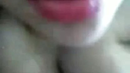 Masturbazione calda bionda utilizzando giocattoli del sesso il più bel film porno